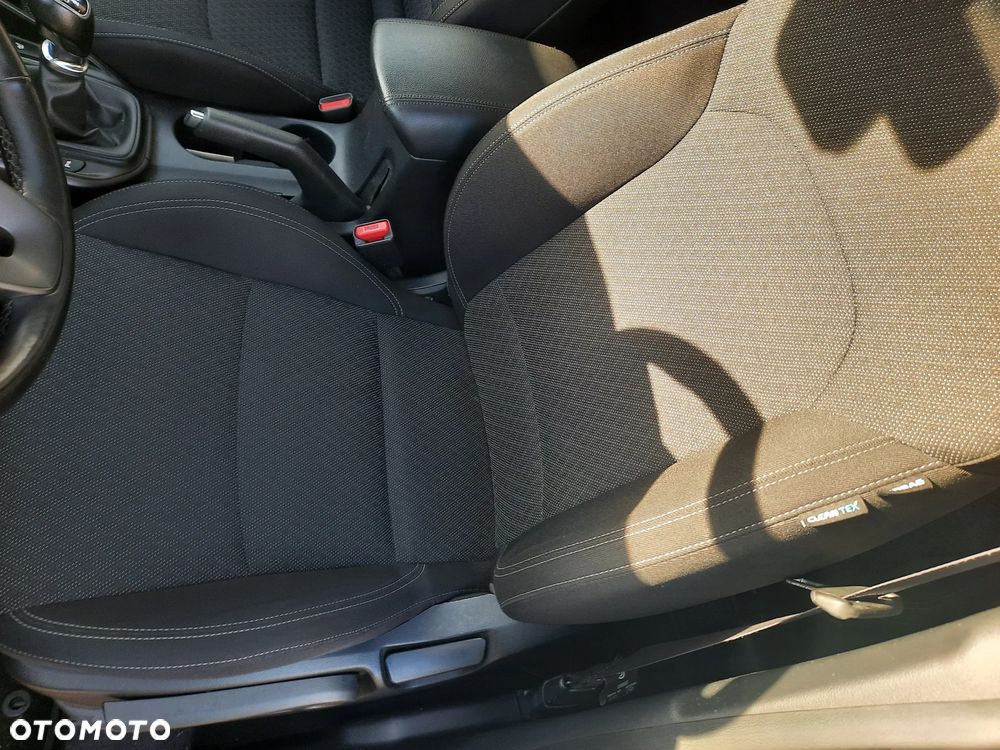 Kia Carens 1.6 GDI L 7os - 17