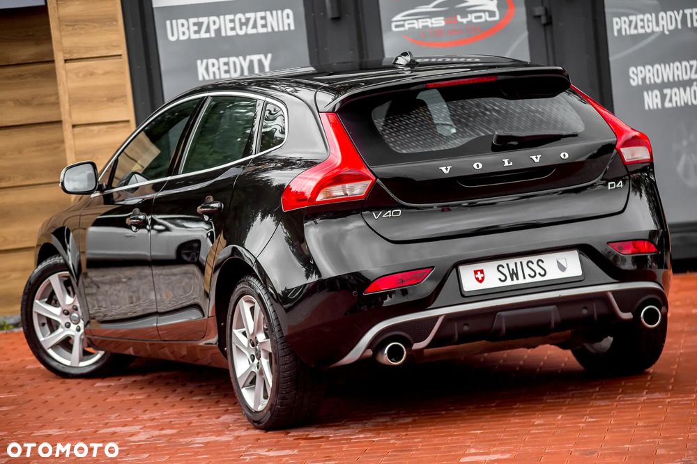 Volvo V40 D4 Drive-E R-Design Momentum - 10