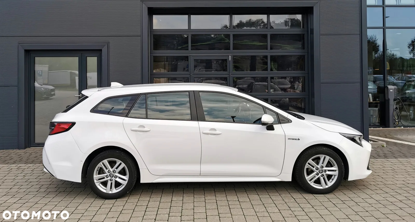 Toyota Corolla 1.8 Hybrid Comfort - 2