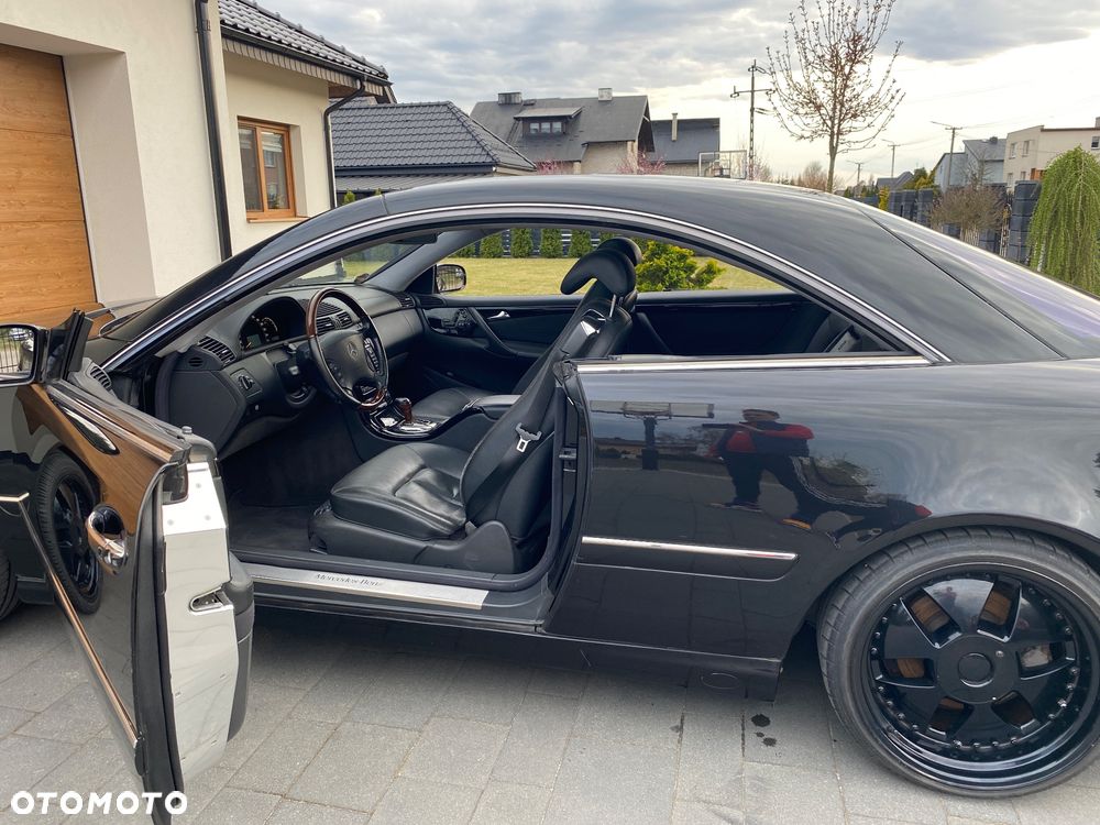 Mercedes-Benz CL 500 - 35