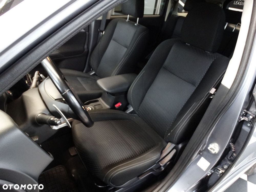 Mitsubishi Outlander - 22
