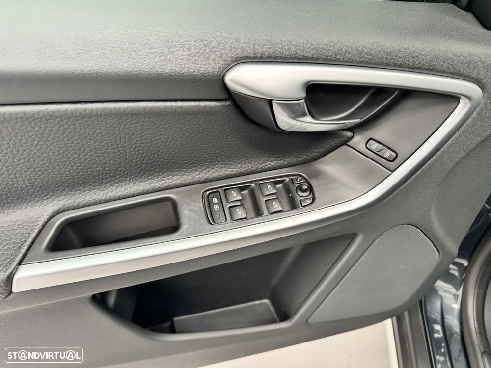 Volvo XC 60 2.0 D3 Drive Summum - 15