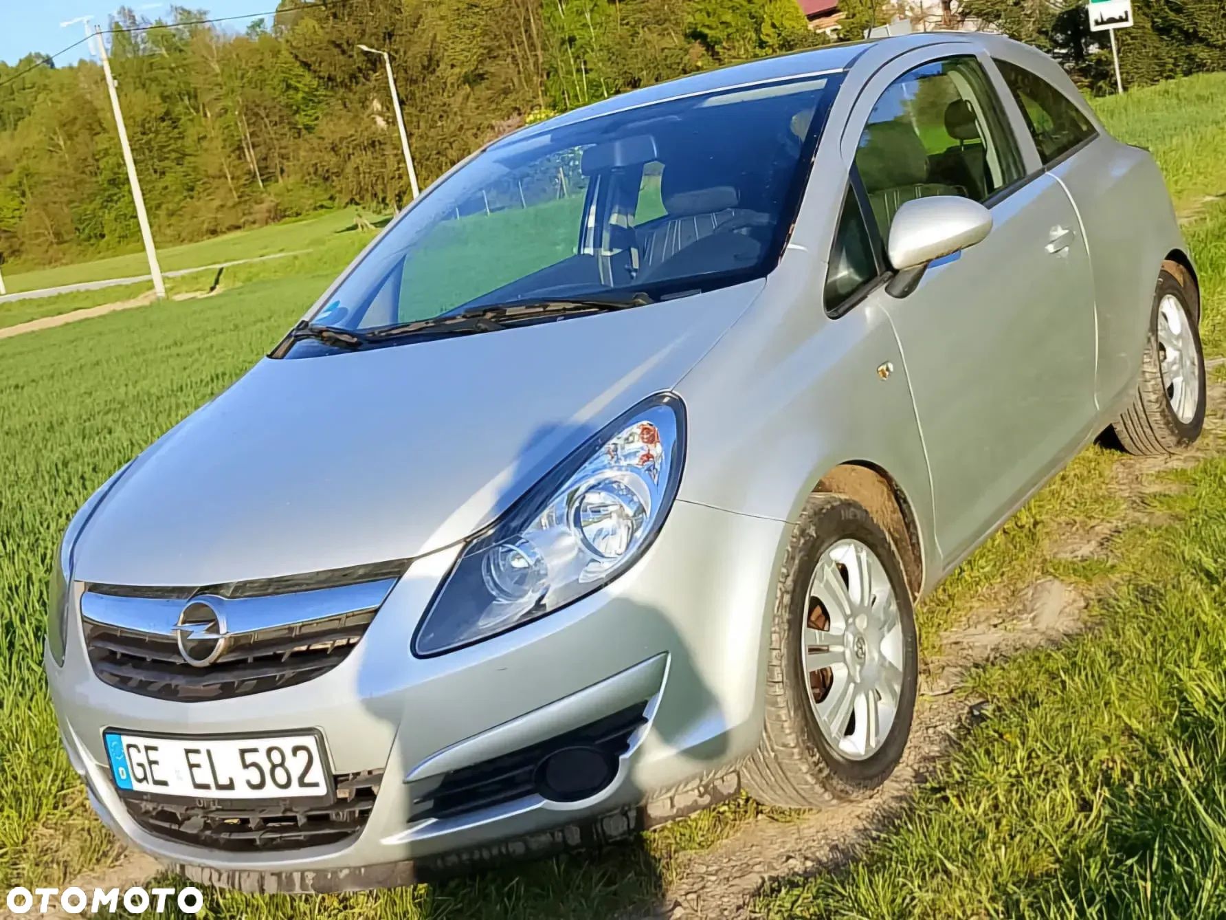 Opel Corsa 1.2 16V Edition / Active - 1