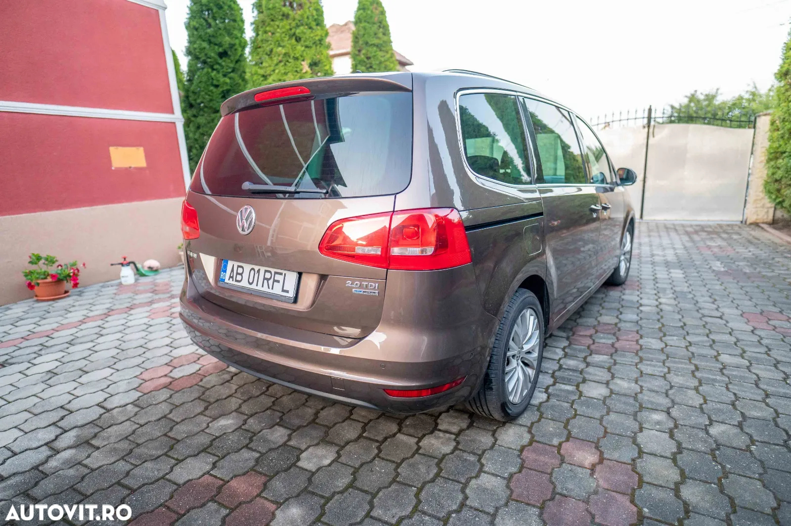 Volkswagen Sharan 2.0 TDI DSG Blue Motion Highline - 6