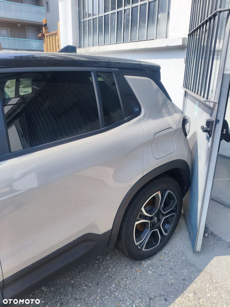 Jeep Avenger 54kWh Summit - 6