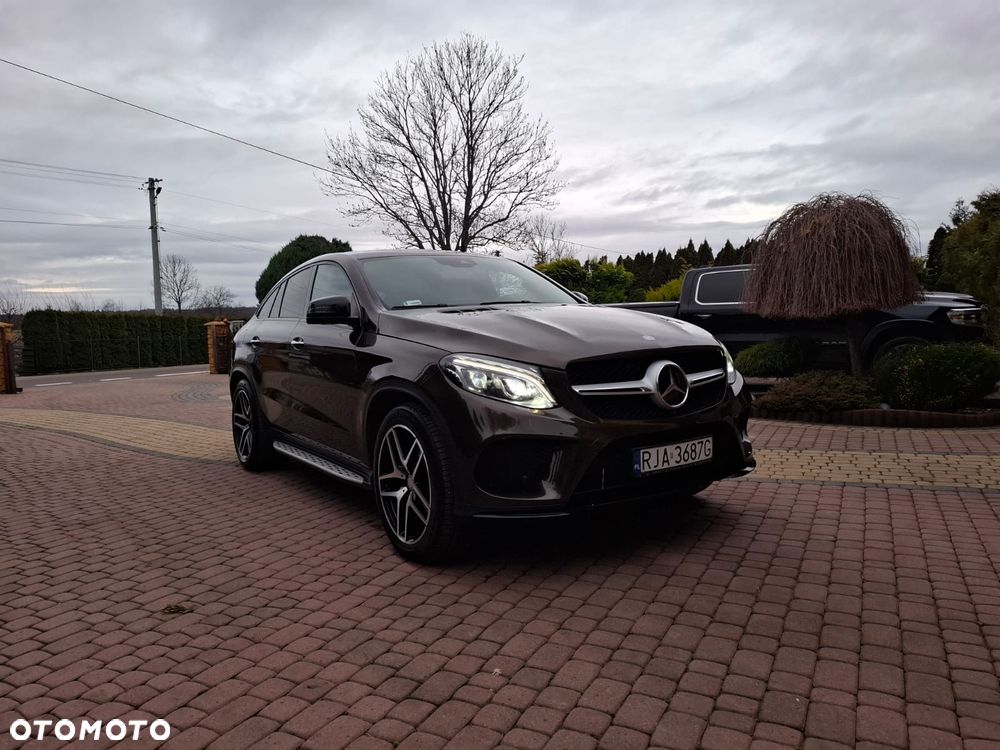 Mercedes-Benz GLE 350 d 4-Matic - 12