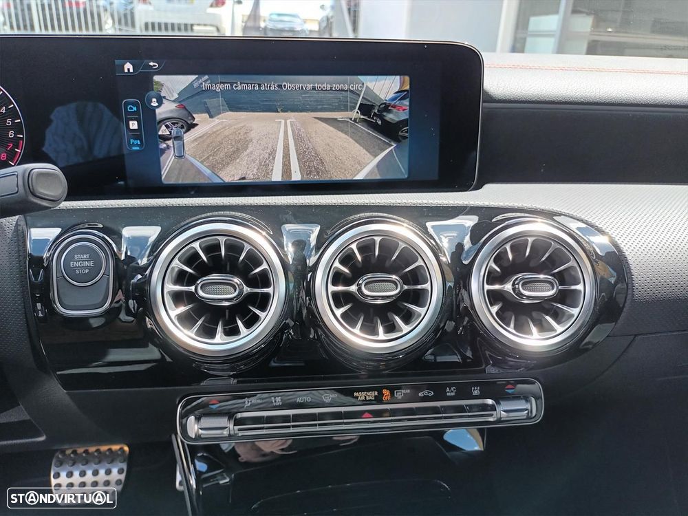 Mercedes-Benz CLA 250 e Shooting Brake AMG Line - 21