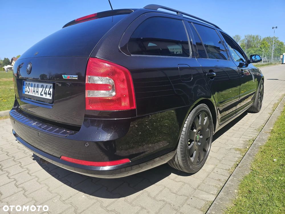 Skoda Octavia 2.0 TDI DPF RS - 10
