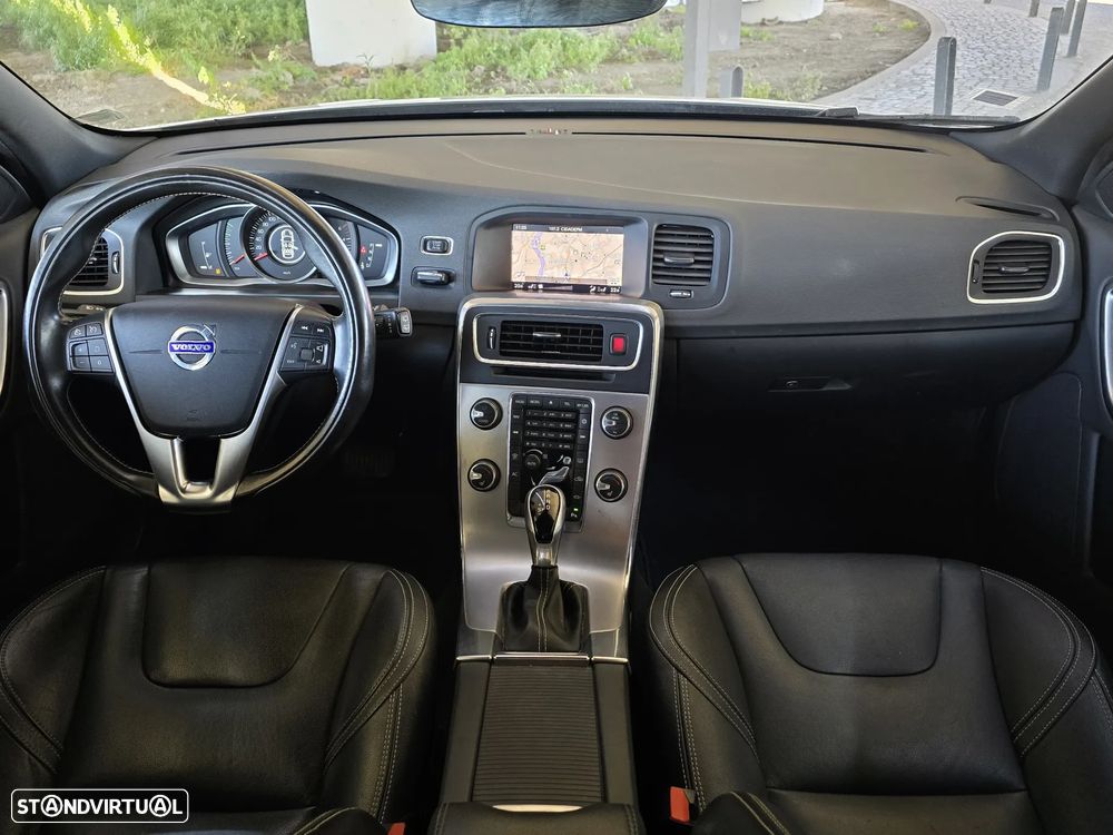 Volvo V60 D3 Momentum - 6