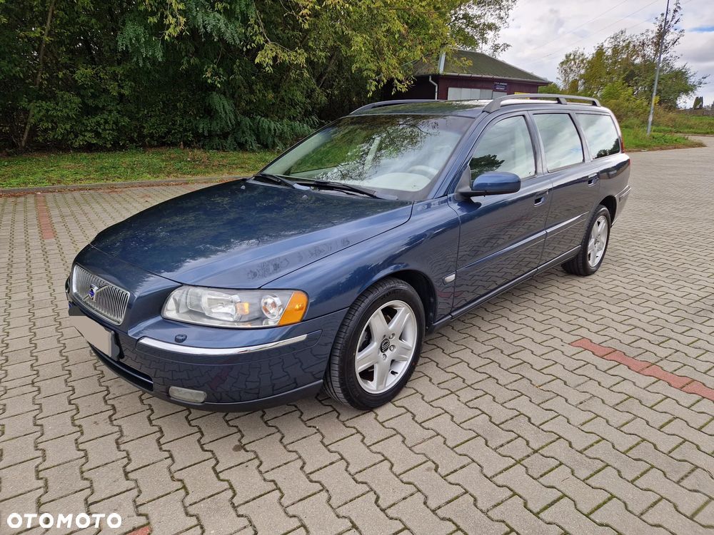 Volvo V70 2.4D Summum - 2