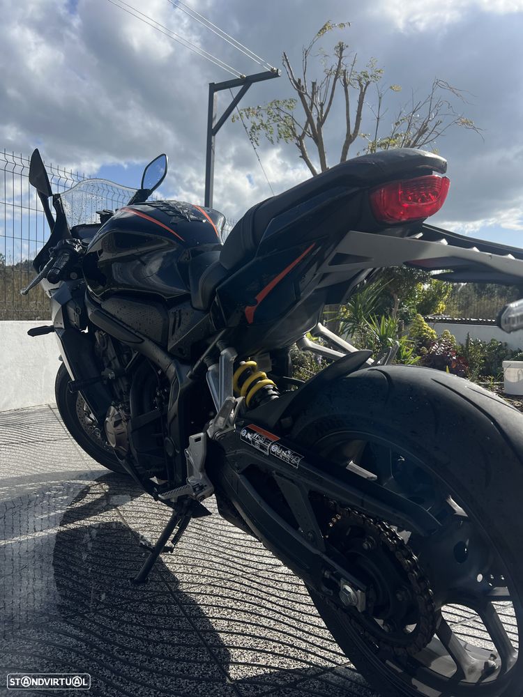 Honda CBR - 6