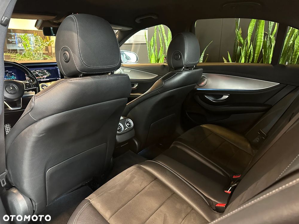 Mercedes-Benz Klasa E 220 d 9G-TRONIC - 12