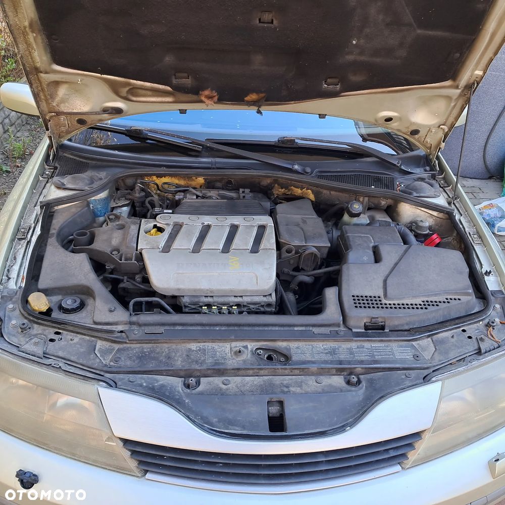 Renault Laguna Grandtour 1.8 Privilege - 11