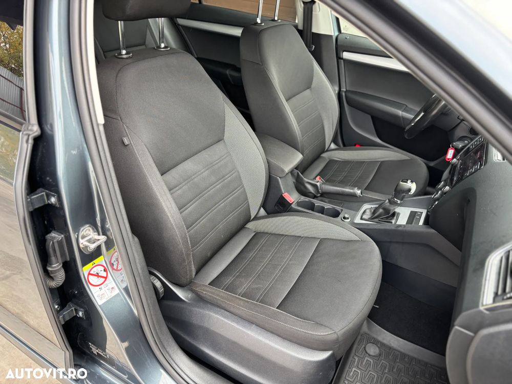 Skoda Octavia 1.6 TDI DSG Ambition - 35