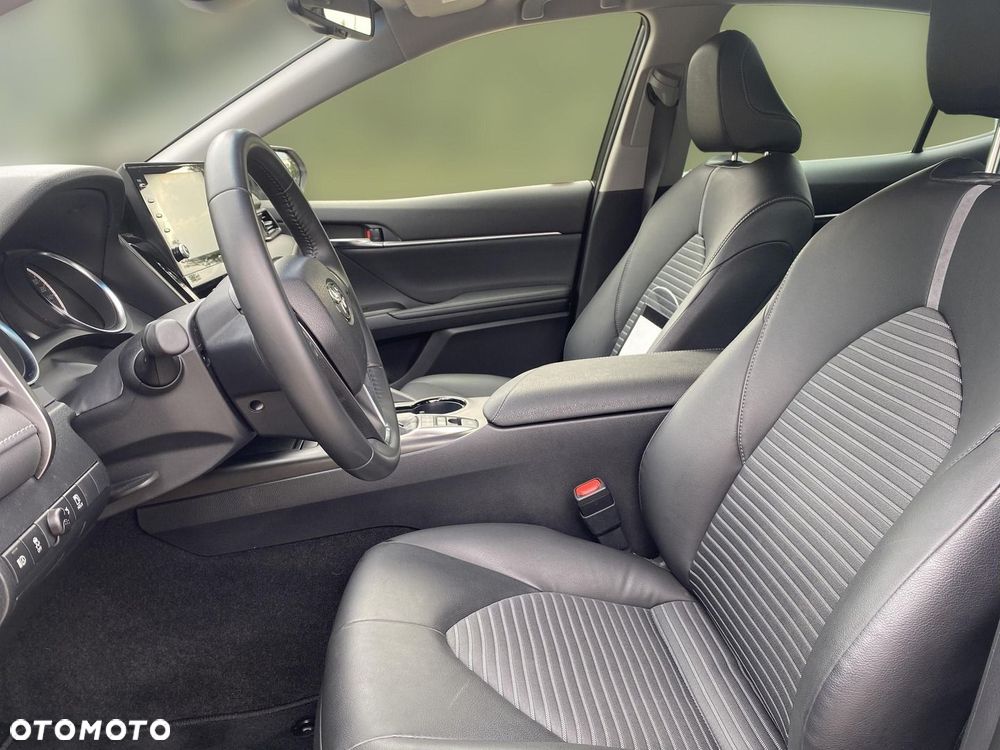 Toyota Camry 2.5 Hybrid Prestige CVT - 10