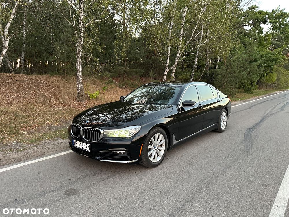 BMW Seria 7 740Li - 1