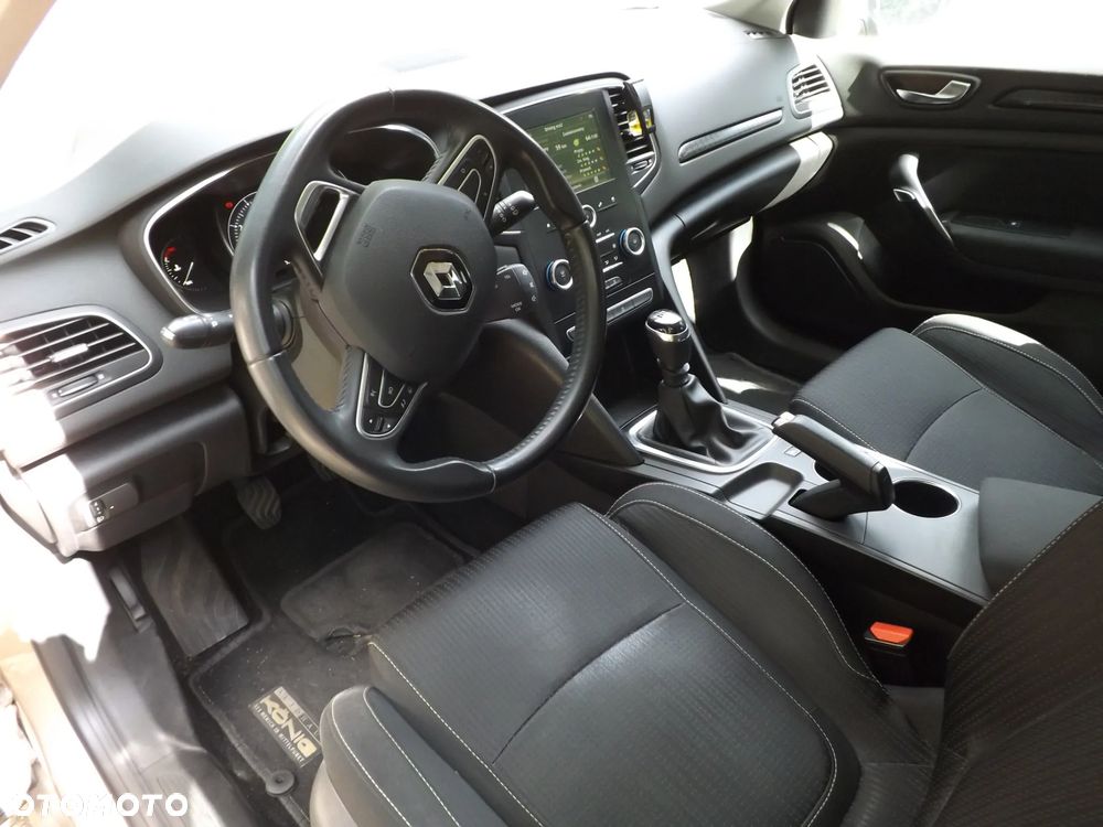 Renault Megane ENERGY TCe 100 INTENS - 9