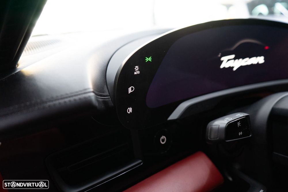 Porsche Taycan 4S - 29