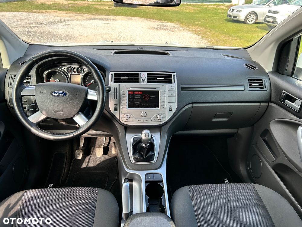 Ford Kuga 2.0 TDCi 4x4 Titanium - 21