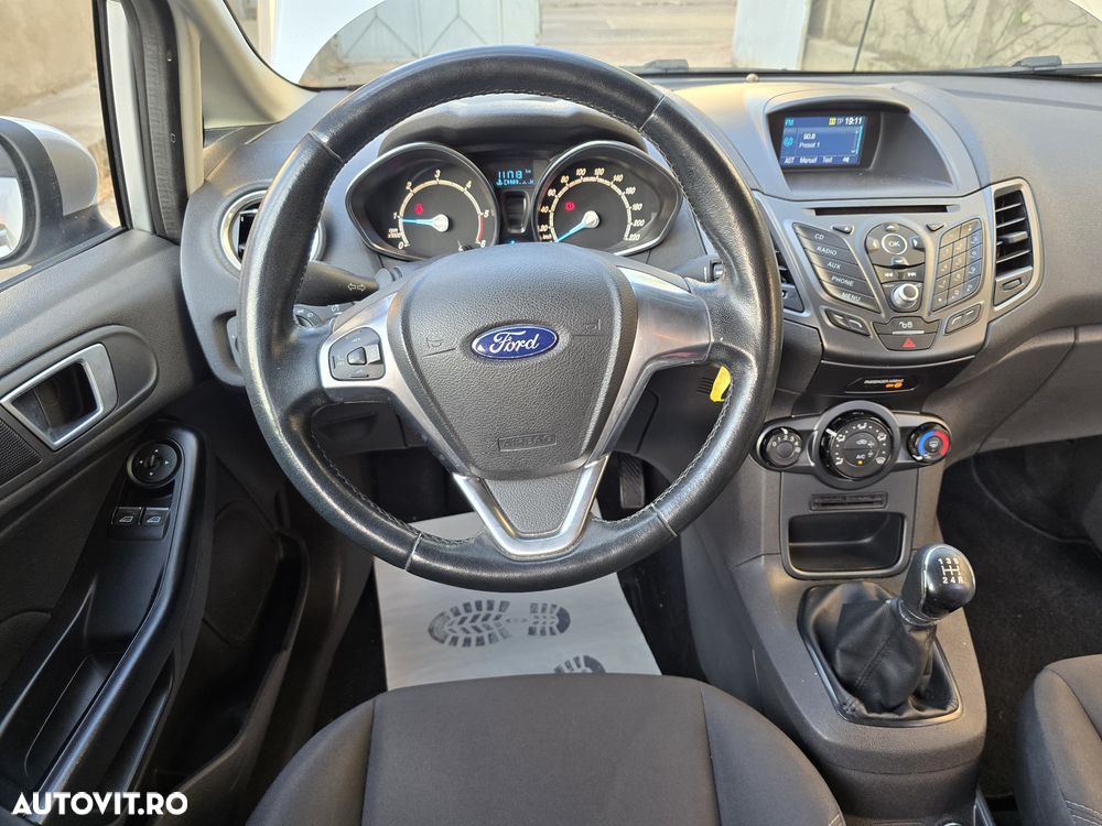 Ford Fiesta 1.5 TDCi DPF Trend - 6