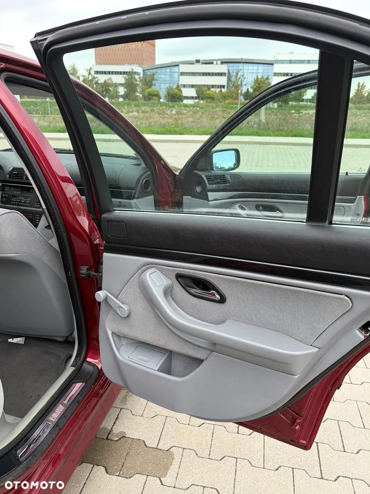 BMW Seria 5 - 21