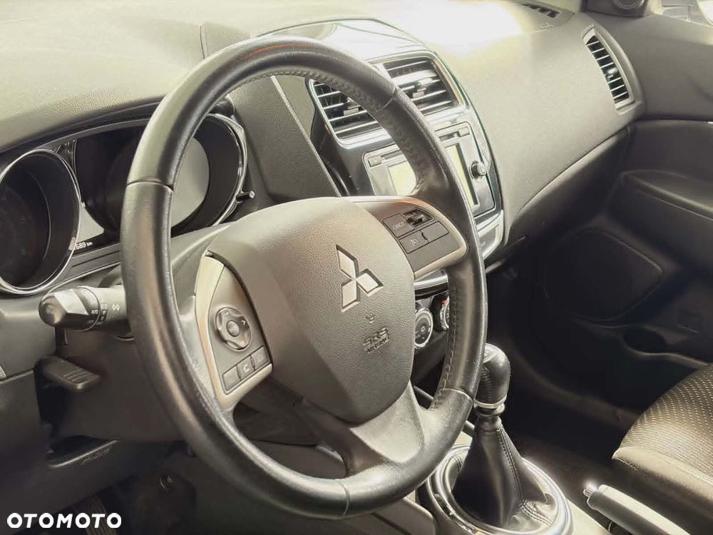 Mitsubishi ASX 1.8 DI-D 2WD Diamant Edition - 10