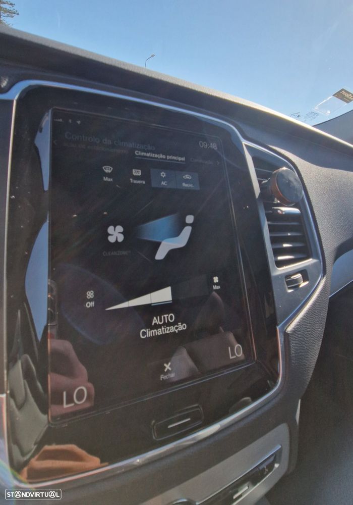 Volvo XC 90 2.0 T8 PHEV Momentum Plus AWD - 11