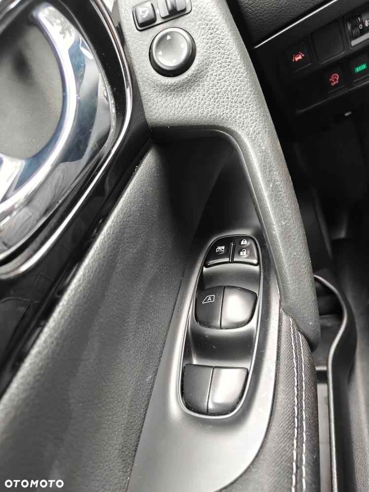 Nissan Qashqai 1.2 DIG-T Xtronic TEKNA - 20