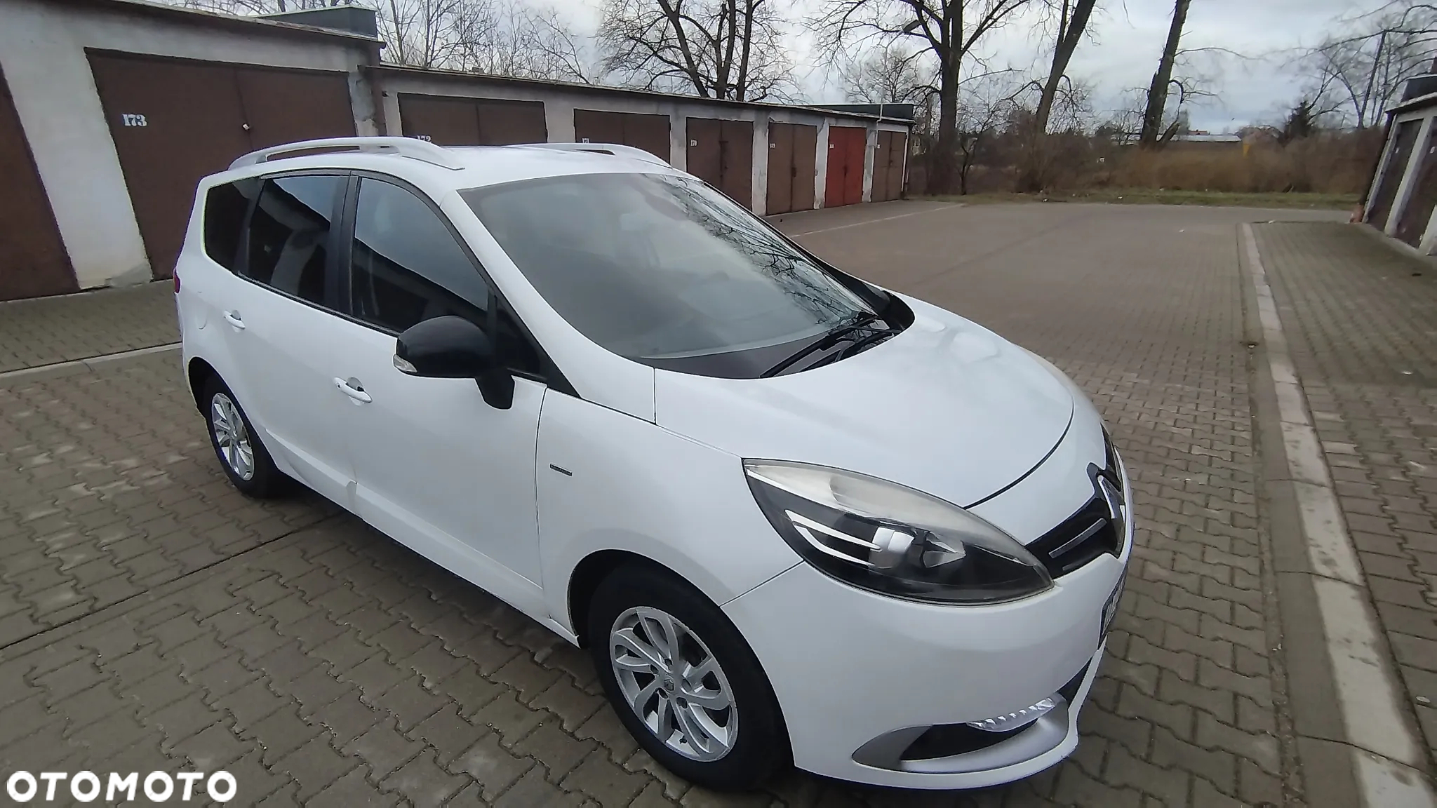 Renault Grand Scenic ENERGY dCi 110 LIMITED - 13