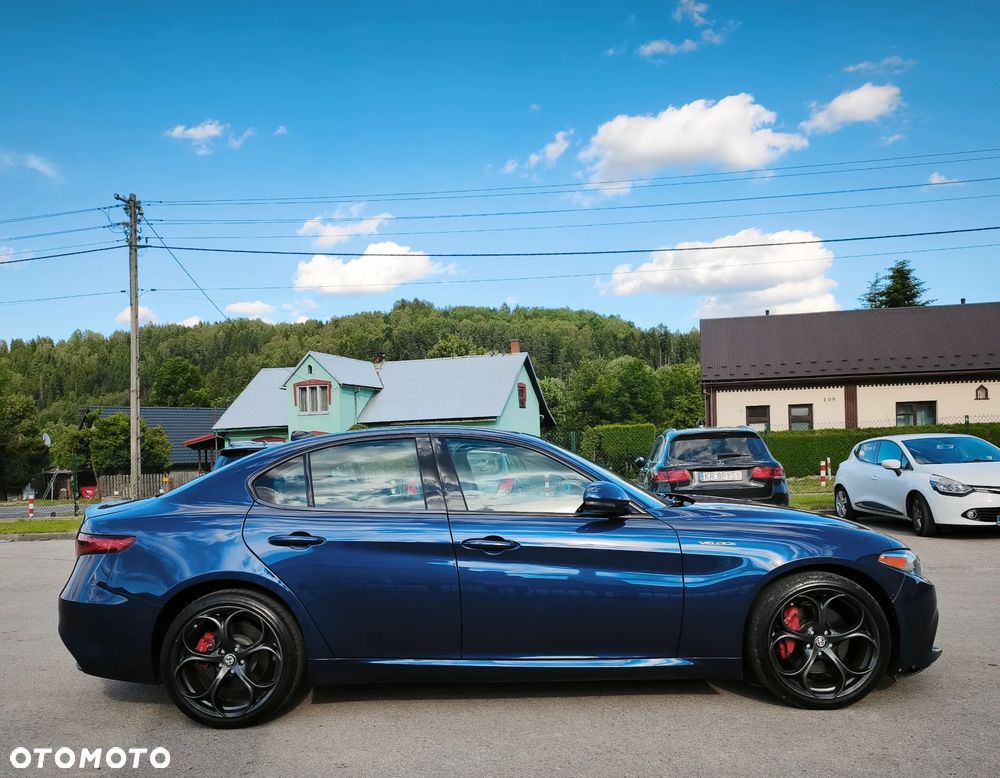 Alfa Romeo Giulia 2.0 Turbo 16V AT8-Q4 Veloce Ti - 8