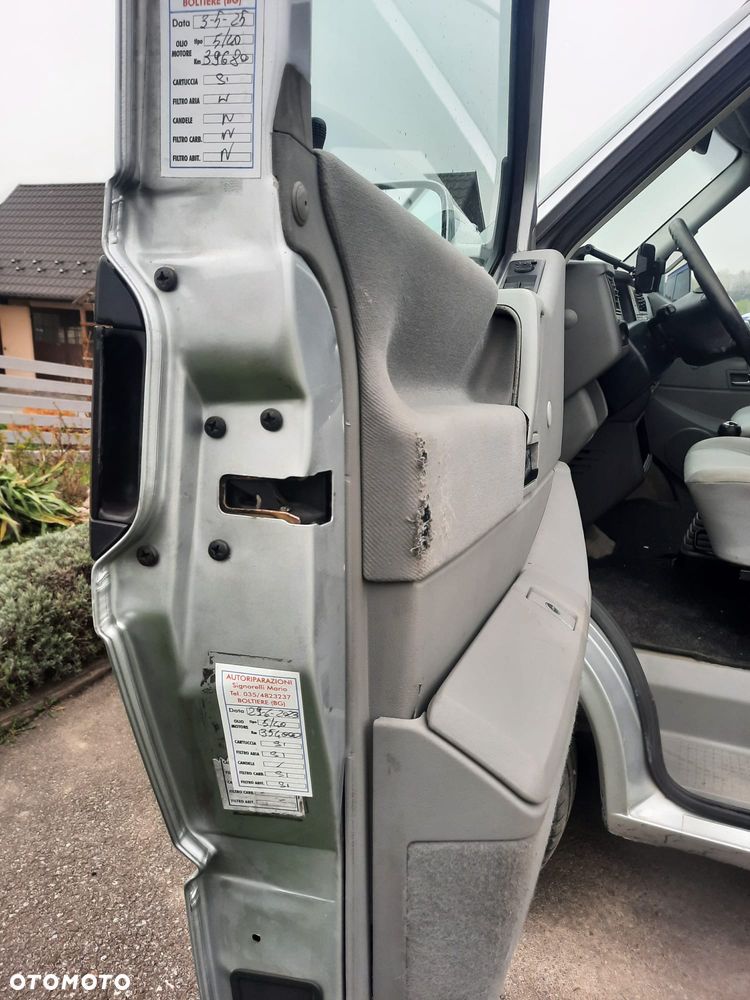 Volkswagen Multivan Standard - 33