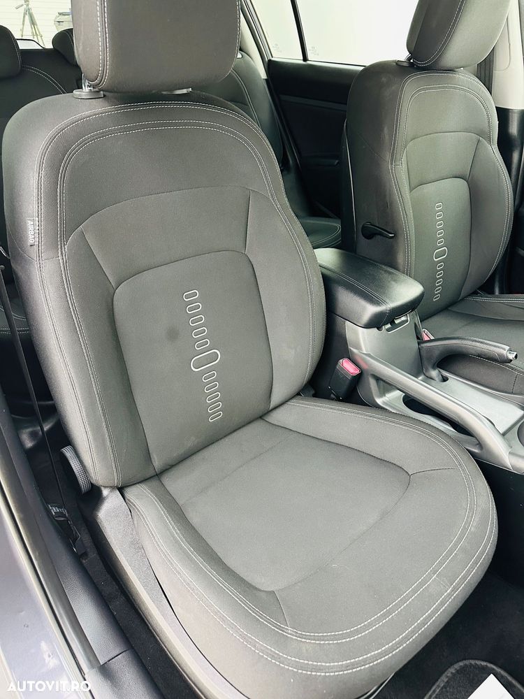 Kia Sportage 2.0 CRDI 4WD Dream-Team Edition - 12