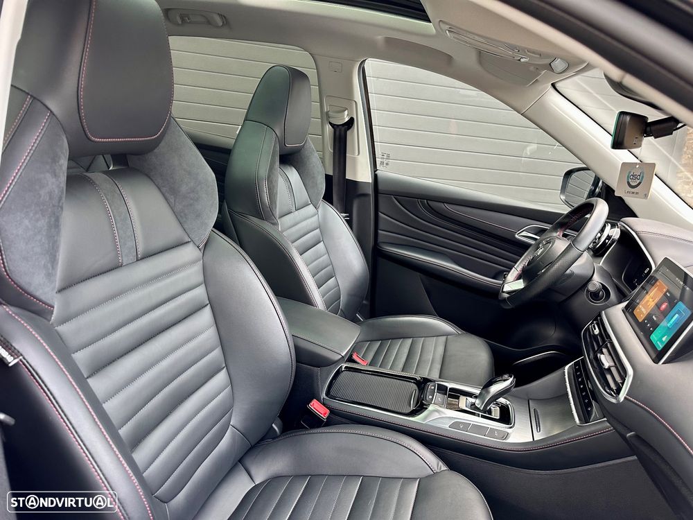 MG EHS 1.5T-GDI PHEV Luxury - 11