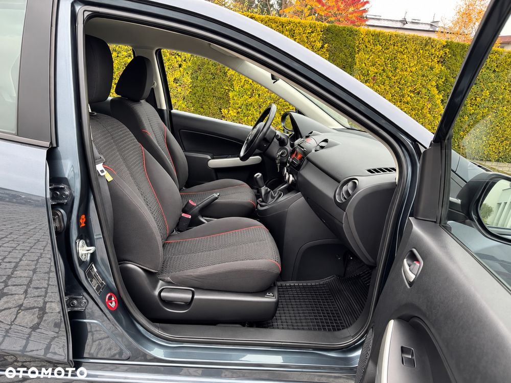 Mazda 2 - 22