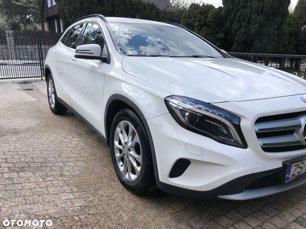 Mercedes-Benz GLA 220 CDI - 2