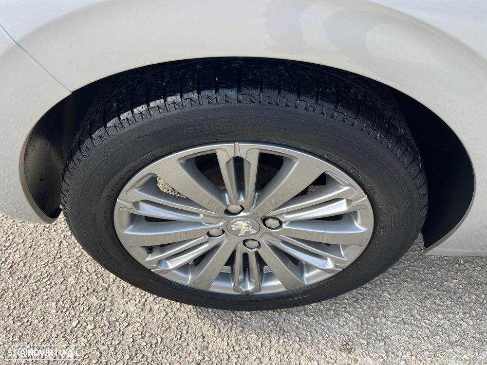 Peugeot 208 1.2 PureTech Active - 24