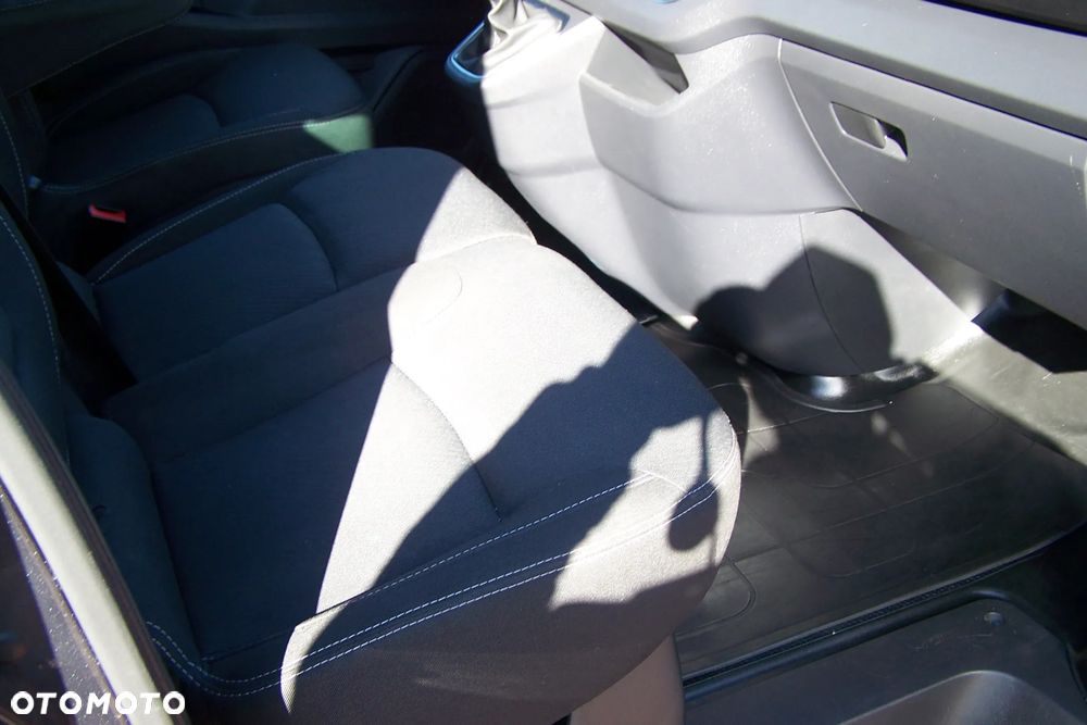 Renault Trafic 2.0 dCi Escapade - 12