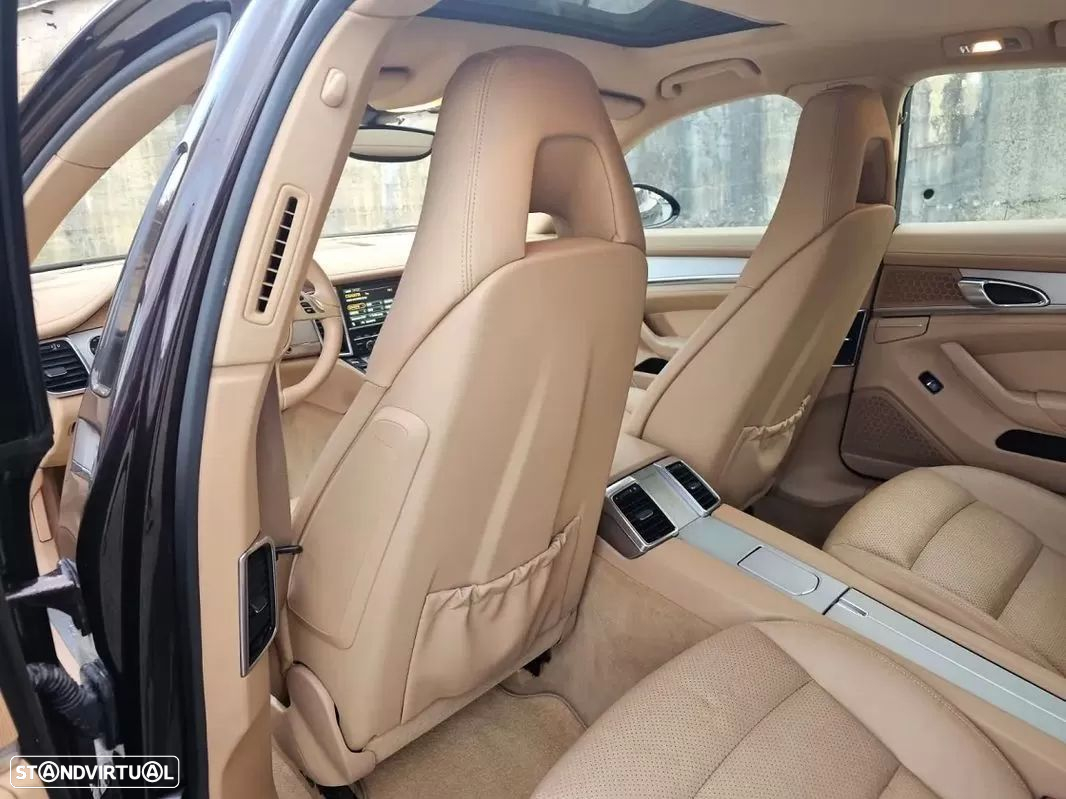 Porsche Panamera Platinum Edition - 15