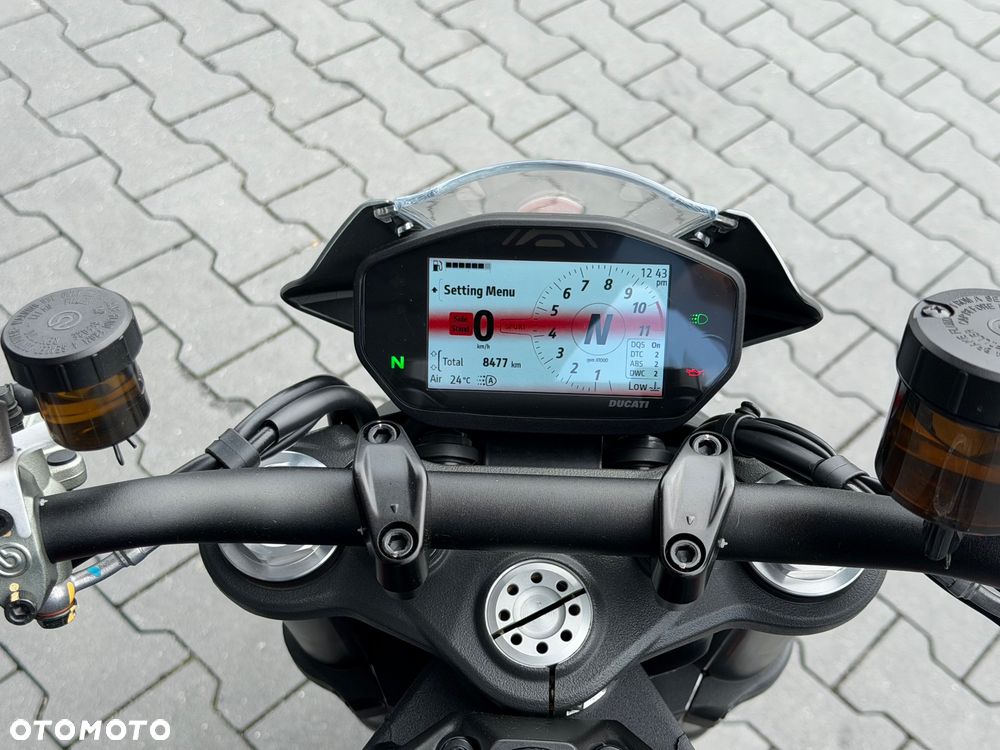 Ducati Monster - 25