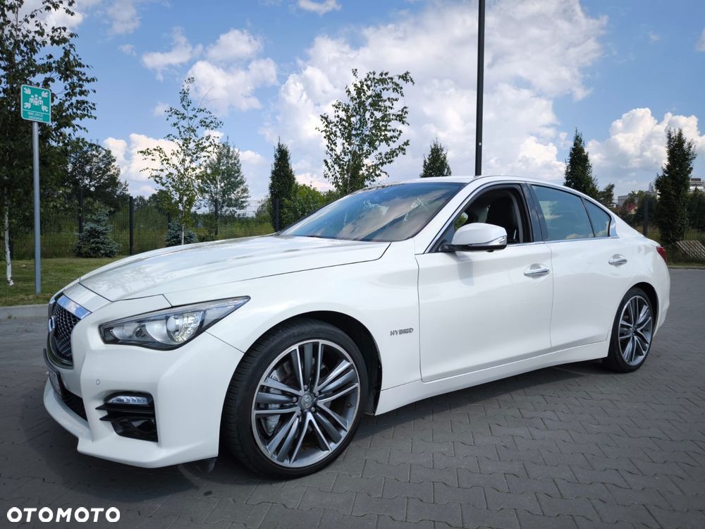 Infiniti Q50 - 1