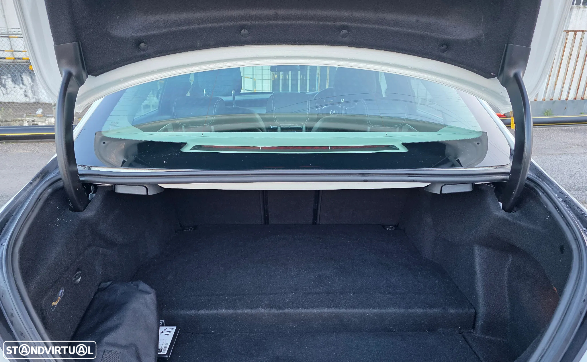 Mercedes-Benz C 350 e - 9