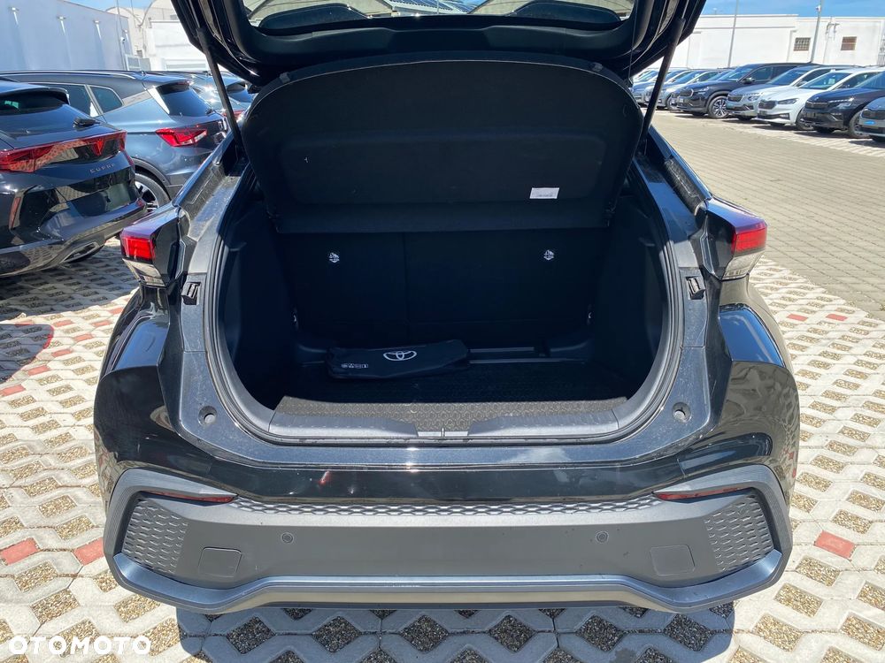 Toyota C-HR - 9