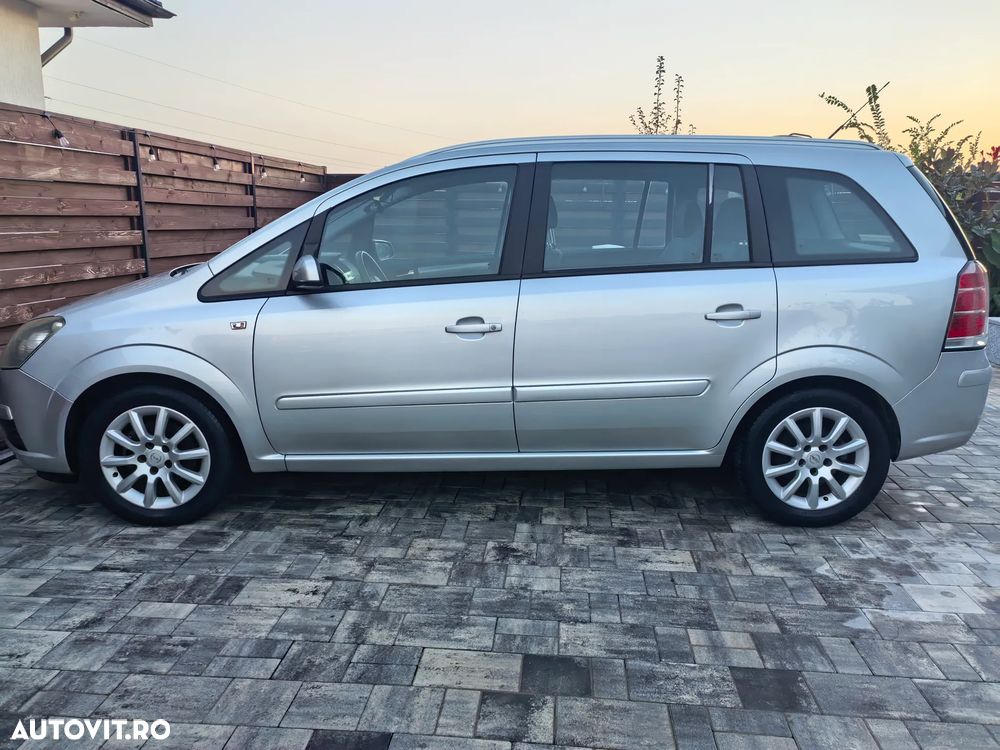 Opel Zafira 1.8 Easytronic Family Plus - 16