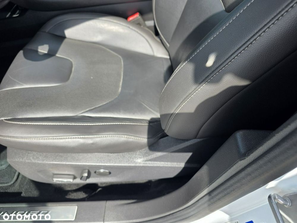 Ford Mondeo 2.0 TDCi ECOnetic Titanium - 10