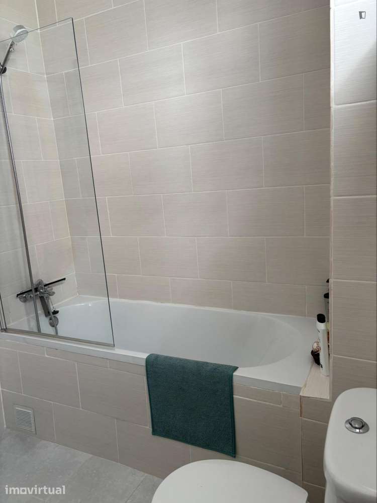 Quarto - localizado em Carcavelos Lisbon - Grande imagem: 4/9