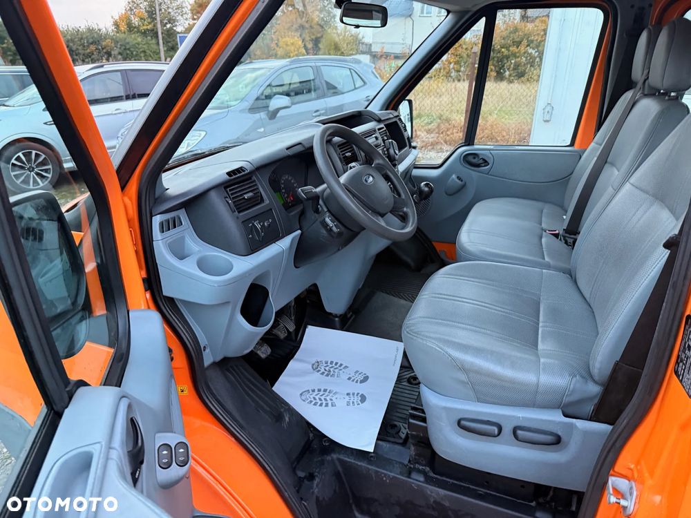 Ford Transit - 14