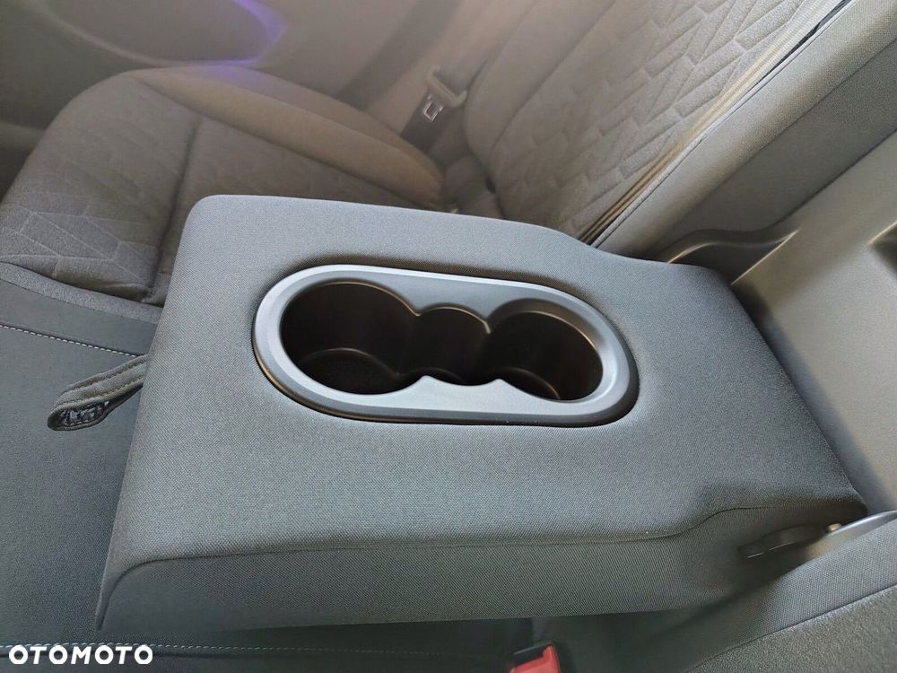 Volkswagen Golf - 24