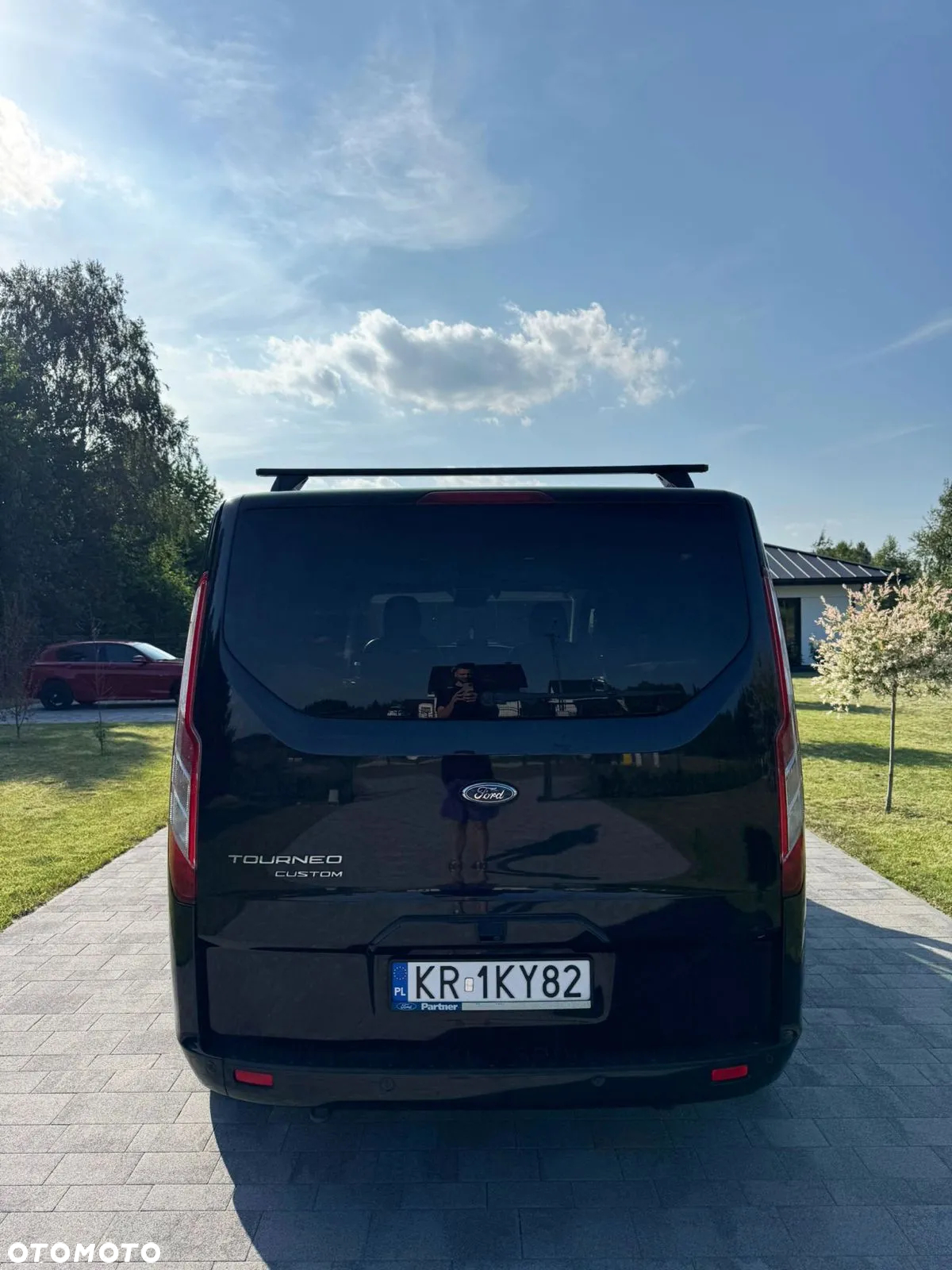 Ford Tourneo Custom - 4