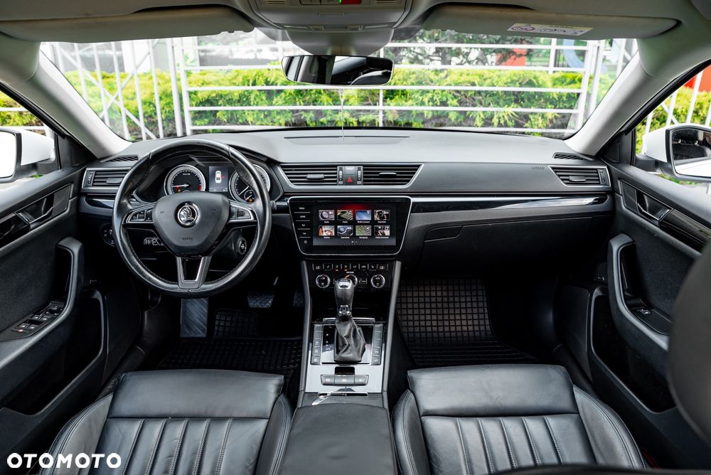 Skoda Superb 2.0 TDI 4x4 DSG L&K - 26