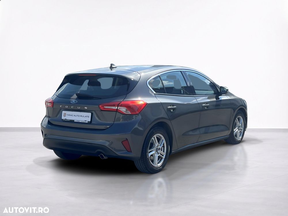 Ford Focus - 6